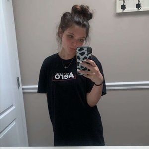 Meet your Posher, Lorali